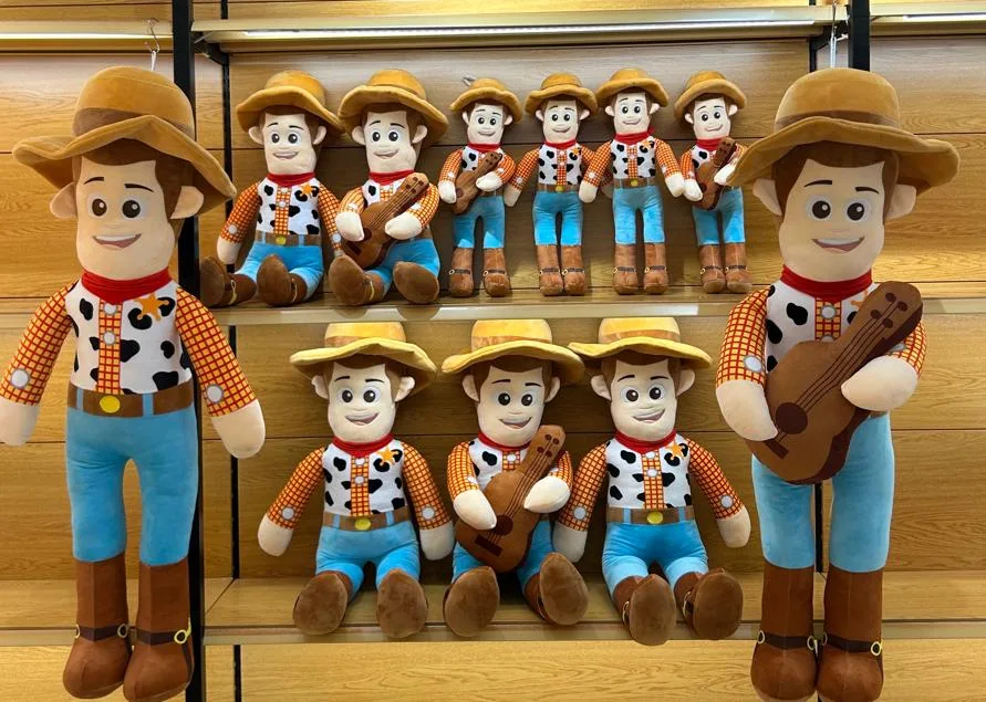 [FHK] Woody de Toy Story com violão · Pelúcia · 110 cm